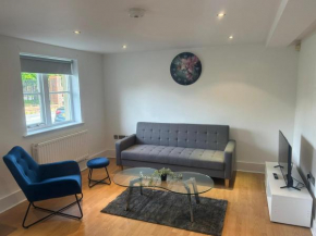 Spacious and Cosy Entire Flat